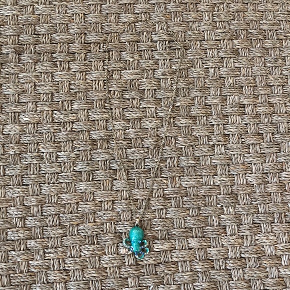 Jade Green and Gold Octopus Necklace - Picture 4 of 5